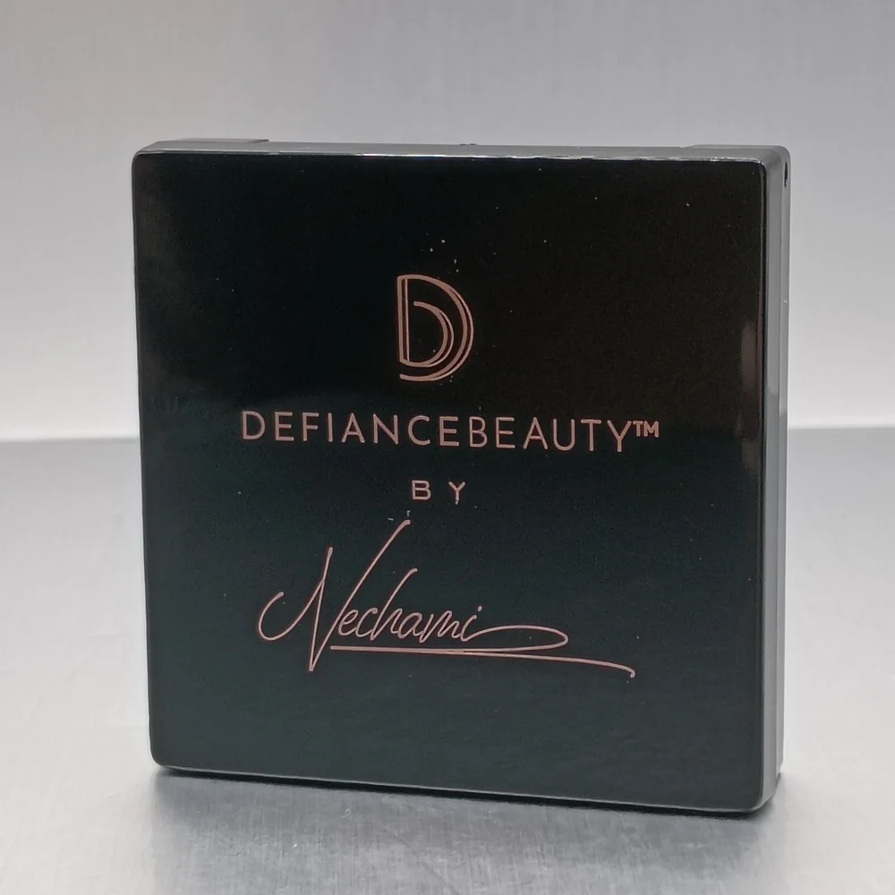5 For $25 Item🌸 Defiance Beauty Satin Sovereign Bronzer shade GODDESS GLOW